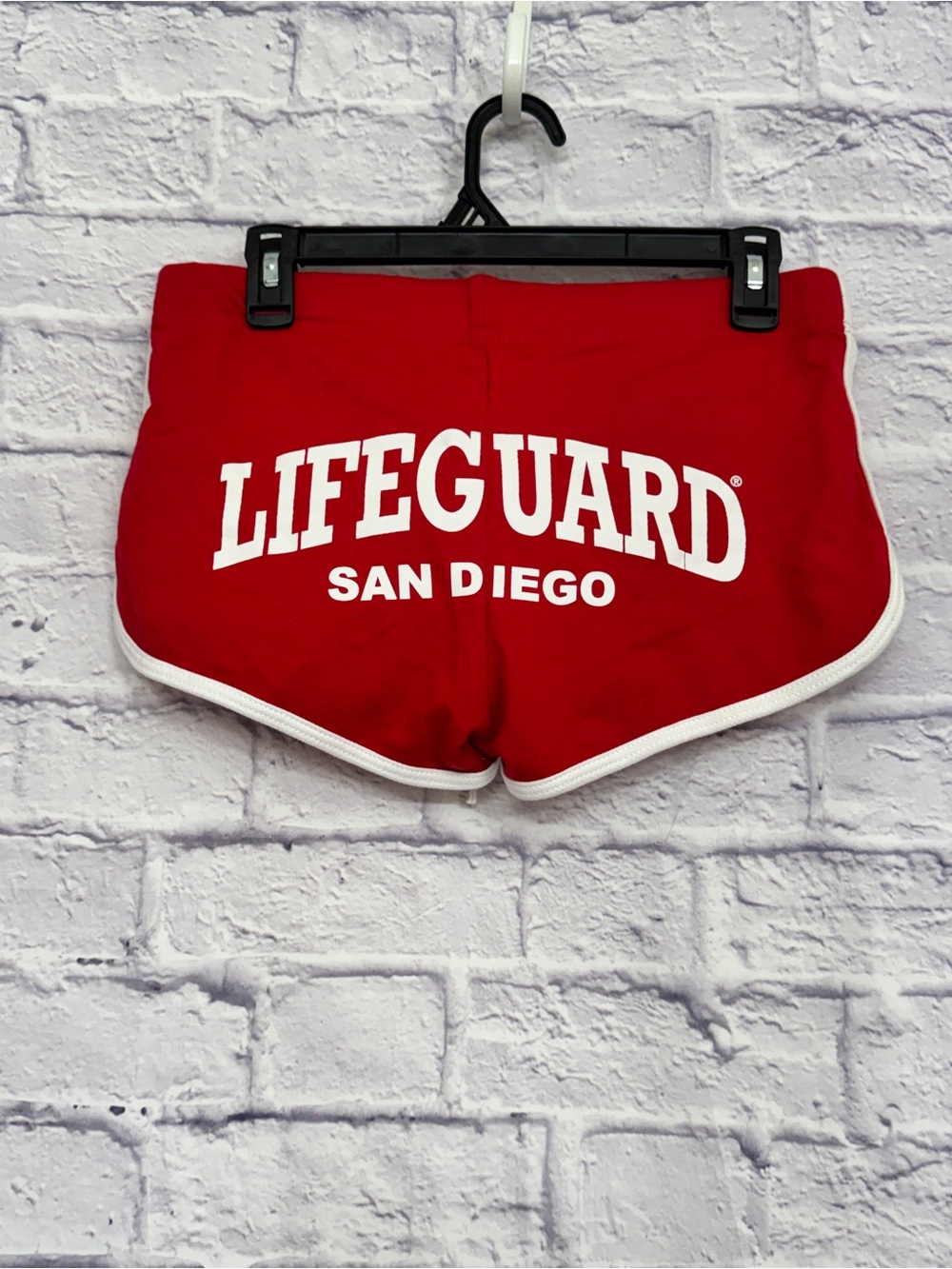 Lifeguard shorts NWT size M - Picture 2 of 3